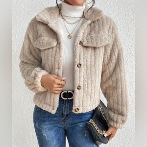 SHEIN Fluffy Jacket, L (8-10)